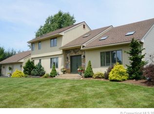 126 Oxford Dr, South Windsor, CT 06074