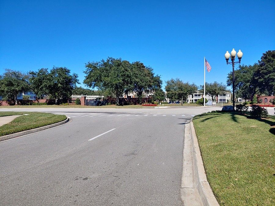 2nd image of 7664 Royal Crest Dr