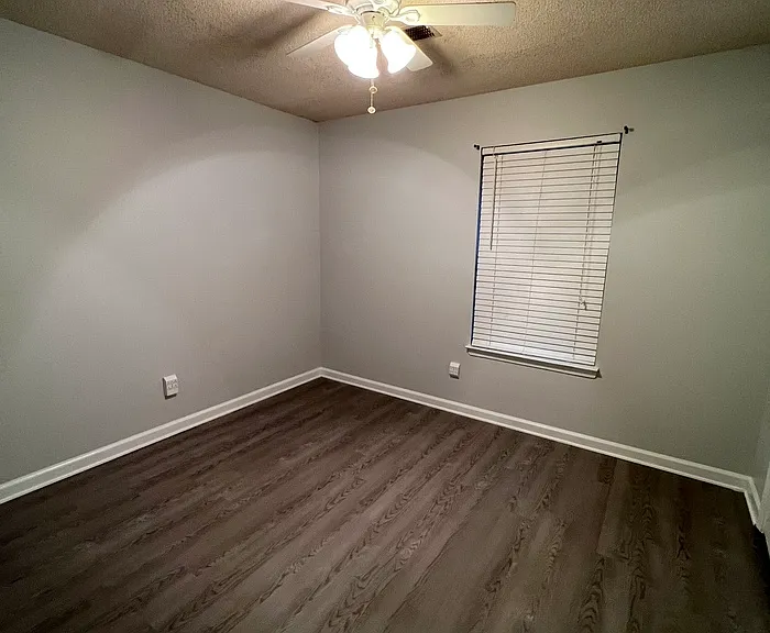 7011 Village Ln — Photo 9