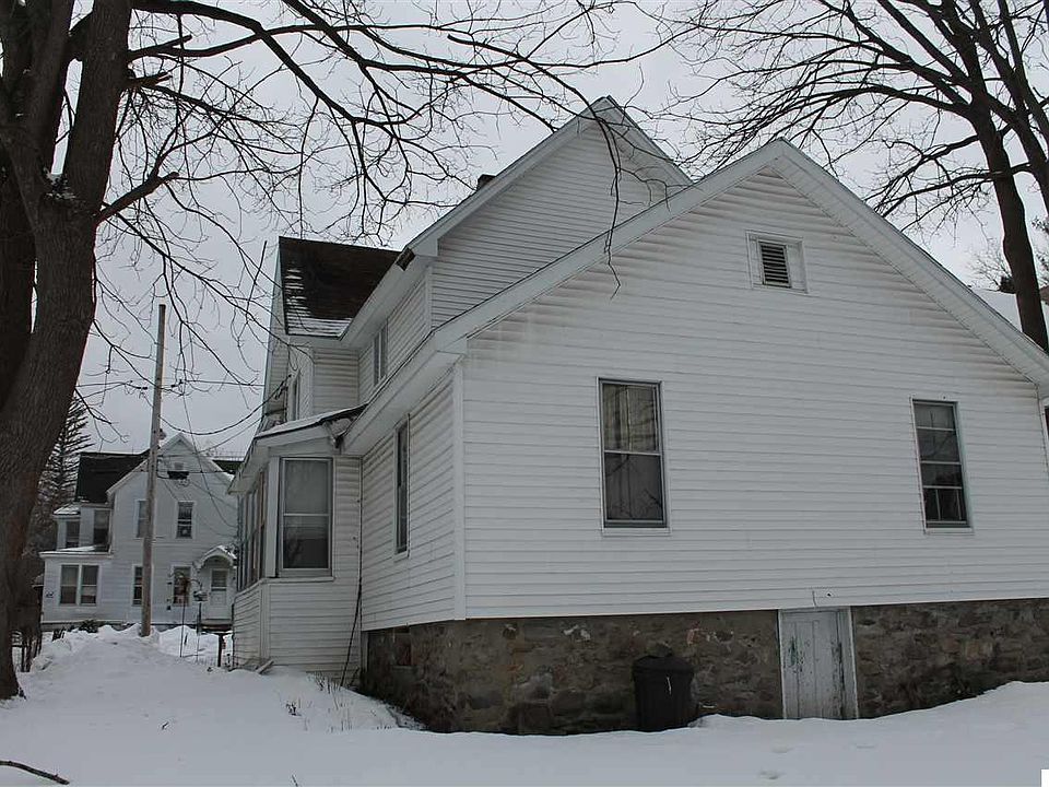 2nd image of 18 Kent St