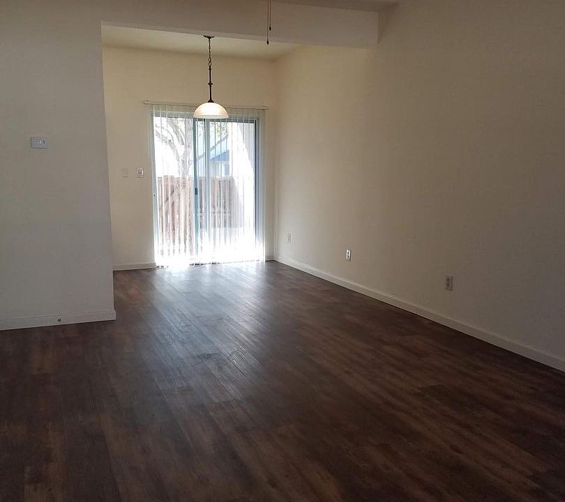 1st image of 2302 Westwood Ln