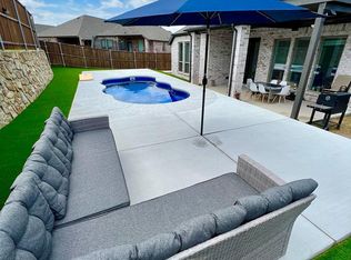 960 Knoxbridge Rd, Forney, TX 75126