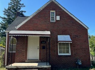 19455 Eureka St, Detroit, MI 48234