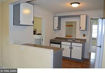 3rd image of 308 Grove Ave NE