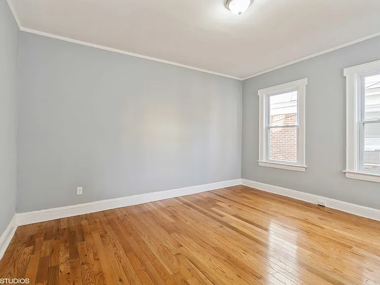 41-43 Poe Ave — Photo 26