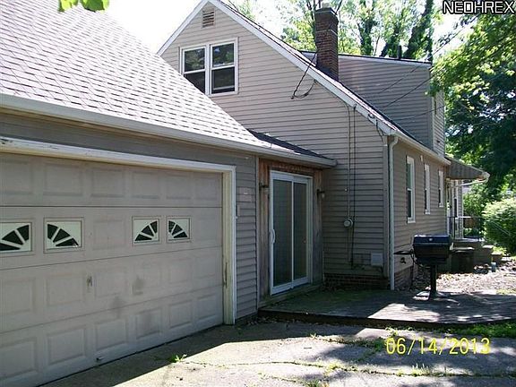 3rd image of 32872 Electric Blvd
