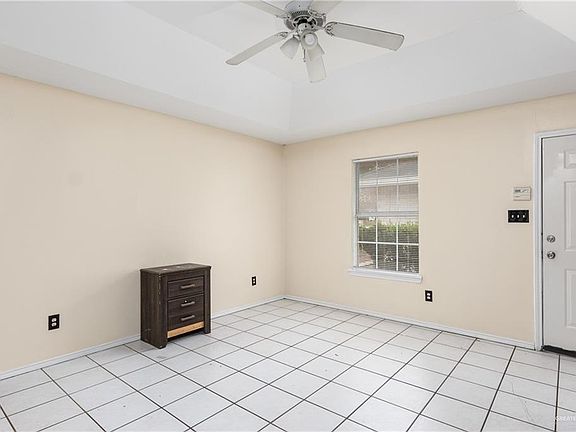 2nd image of 2007 Angus St