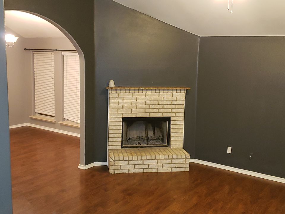 1st image of 3200 Hillsdale St