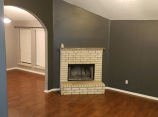 3200 Hillsdale St, Corsicana, TX 75110