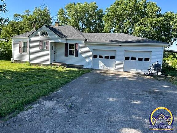 2nd image of 3434 SE 2nd St
