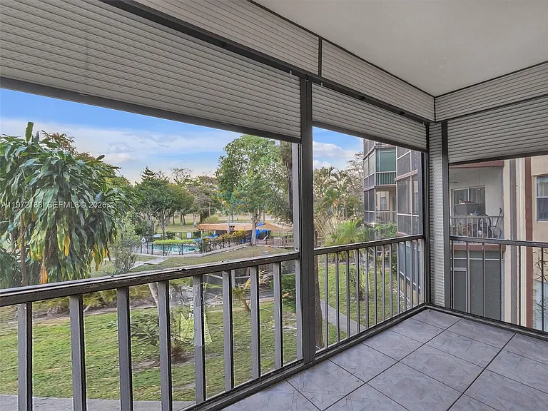 6201 N Falls Circle Dr #210 — Photo 24