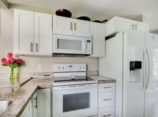 13134 Quiet Woods Rd APT A, Wellington, FL 33414