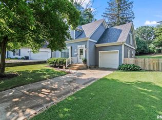 14 McLean Ln, Springfield, IL 62704