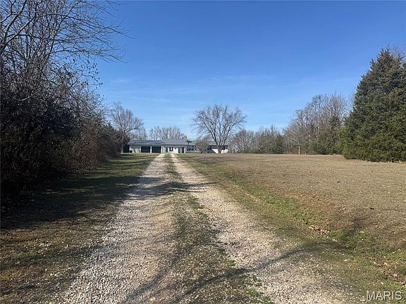 2nd image of 13811 Highway O