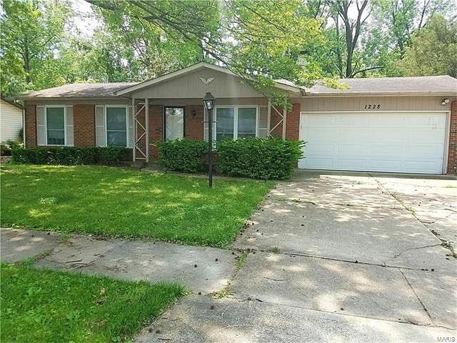 1st image of 1228 Bellabrook Dr
