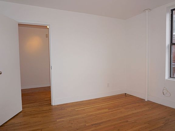 4th image of 171 Bay 17th St APT 2A