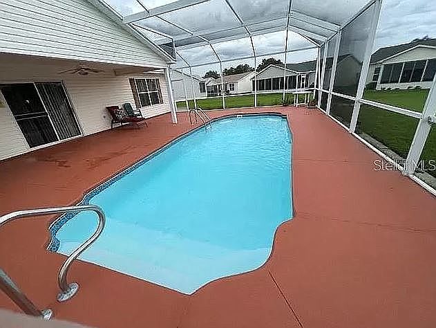 1st image of 761 Carlsbad Ct