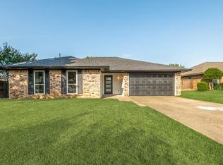 2025 Normandy Dr, Hurst, TX 76054