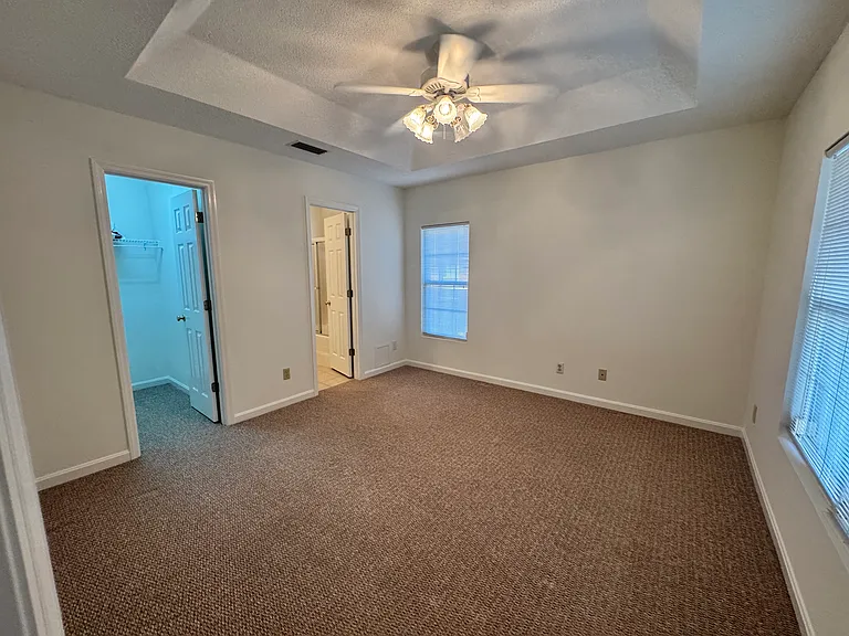 4091 Lakeshore Dr — Photo 36