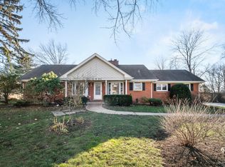 22W665 Elmwood Dr, Glen Ellyn, IL 60137