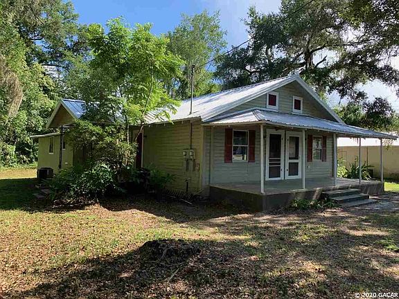 4th image of 15 & 17 SE 2nd St