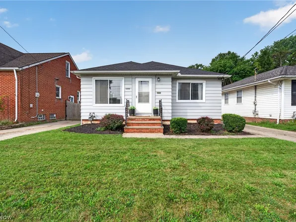 6202 Westminster Dr, Parma, OH 44129