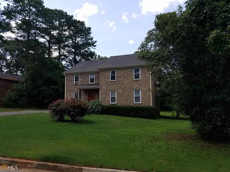 1st image of 2140 Golfview Dr SE