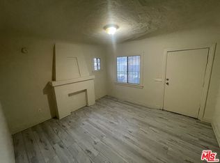 6009 S Halldale Ave, Los Angeles, CA 90047