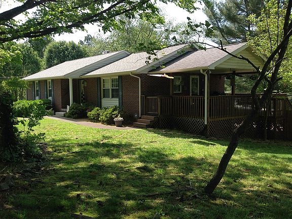 3rd image of 1346 Mimosa Dr