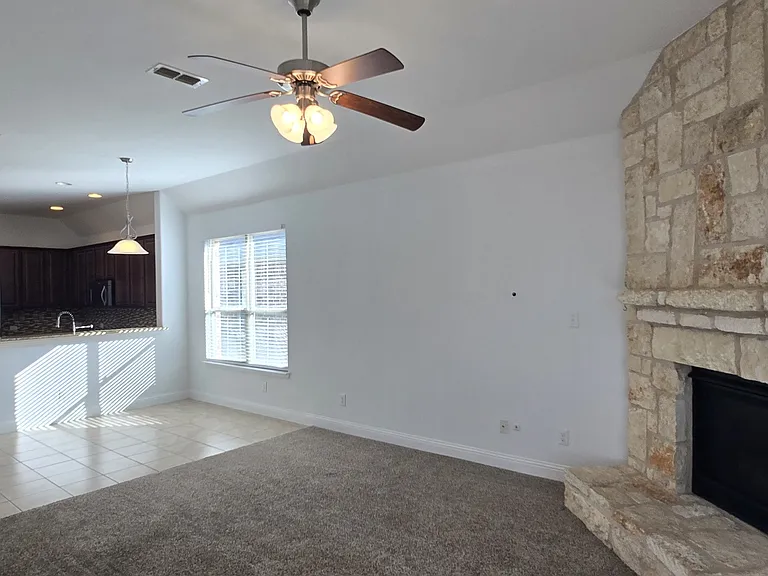 624 Calliopsis St — Photo 10