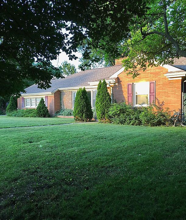 1st image of 4236 Wilton Ave