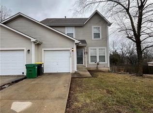 21672 S Main St, Spring Hill, KS 66083