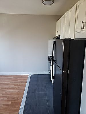 2nd image of 2800 Bronx Park E #Bb42