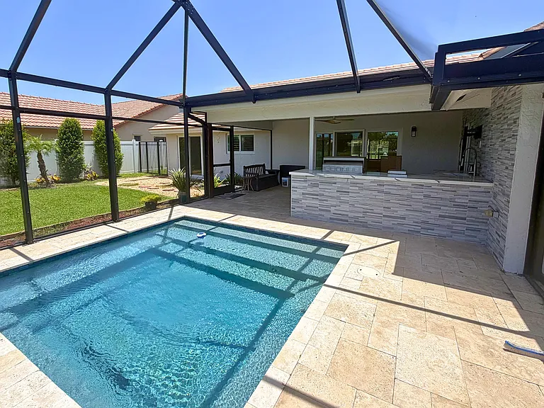 9505 Majestic Way — Photo 4