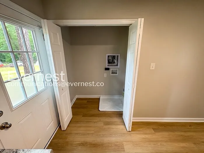 15815 Meridian Ave — Photo 12