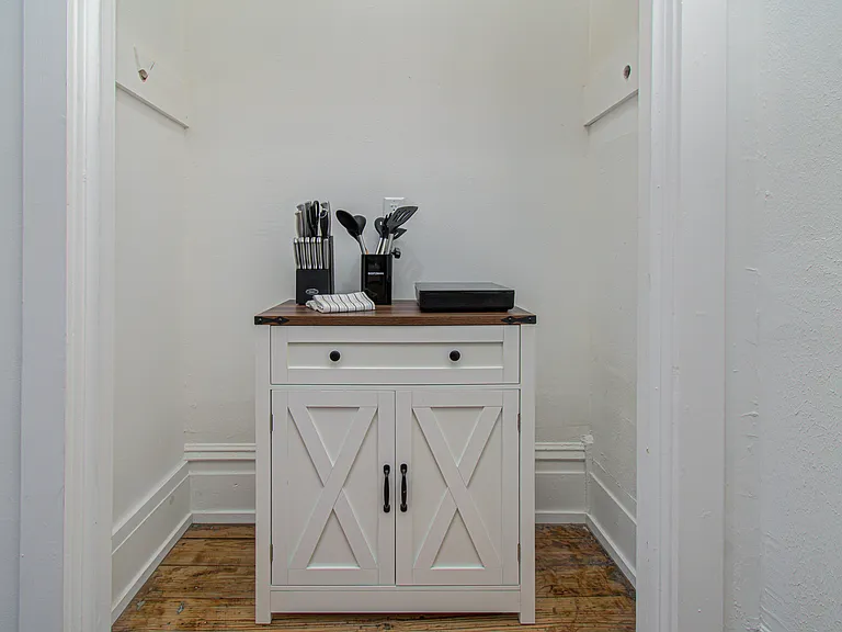 1811 Washington Ave #B — Photo 9