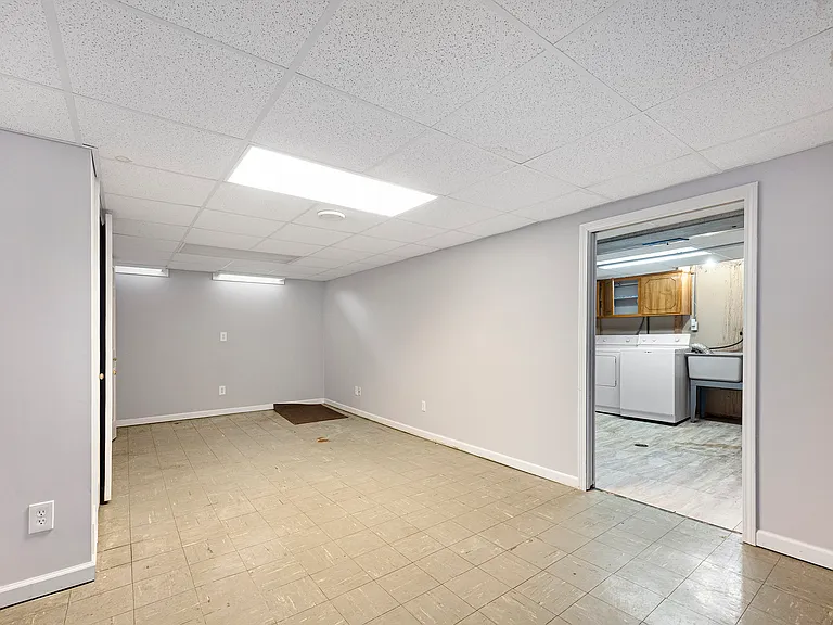 4772 Marian Ave — Photo 17