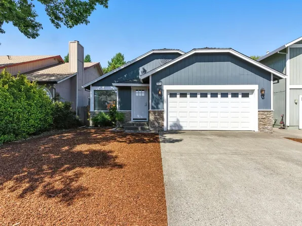 7417 Mitchell Drive, Rohnert Park, CA 94928