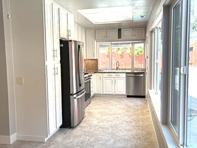 13502 Los Olivos Ave — Photo 7