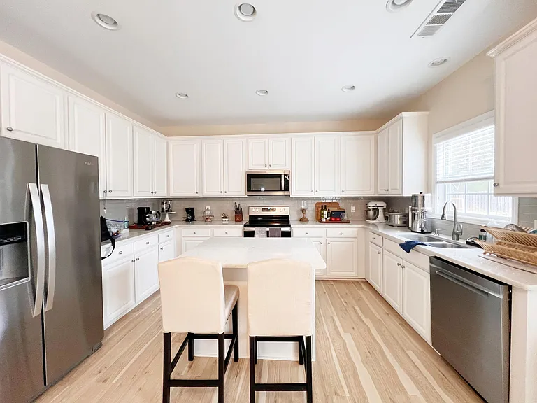 514 Adeline Ct — Photo 17