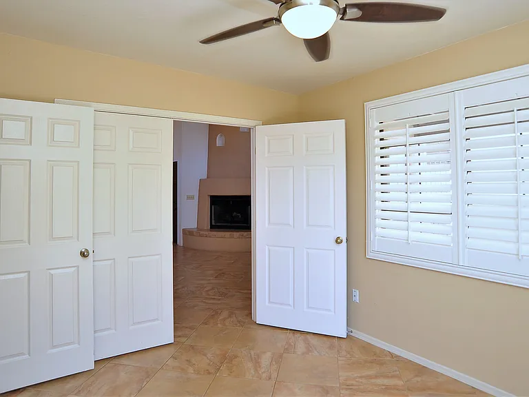 1600 E Deer Shadow Ln — Photo 34