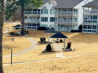 226 Pleasant Pl APT B3, Springville, TN 38256