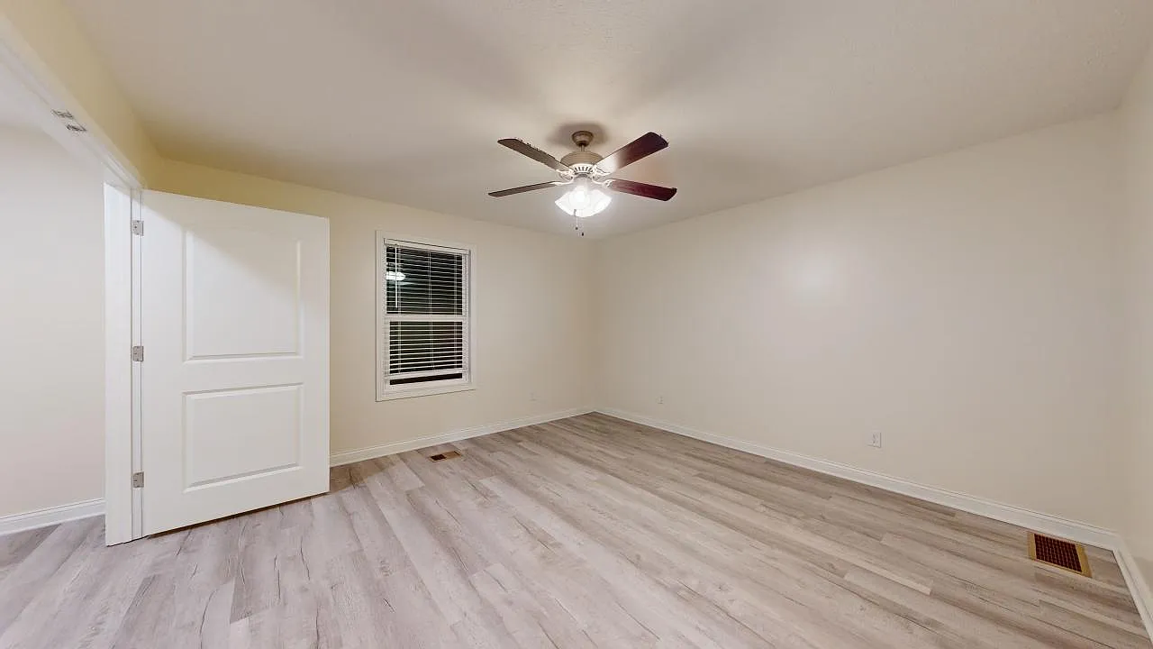 Routt Lake Townhomes — Photo 4