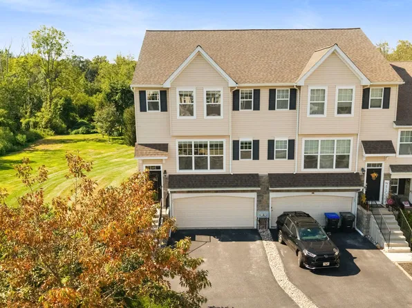 151 Garner Dr, Avondale, PA 19311