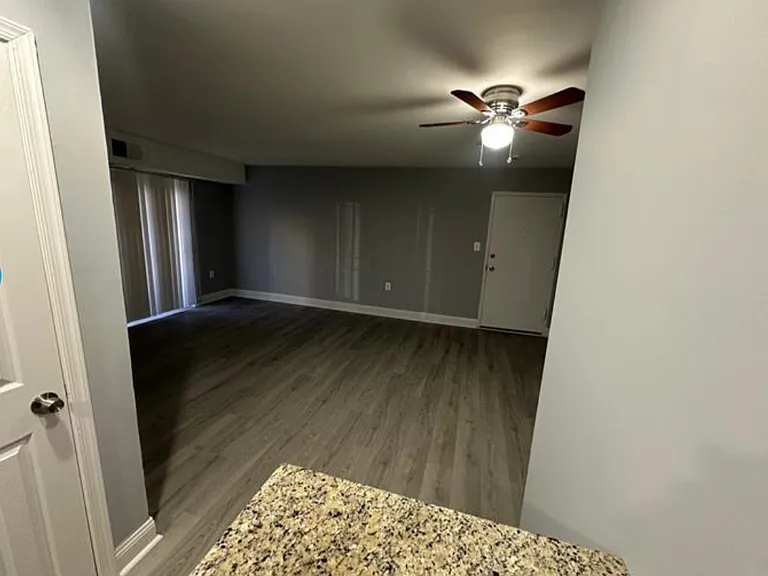 5105 F St SE #101 — Photo 2