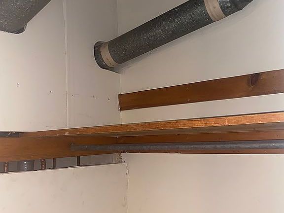 3rd image of 474 E Norwich Ave APT E
