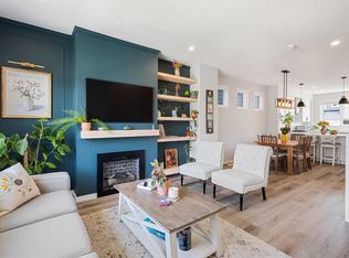 327 N Masters Row SE, Calgary, AB T3M 2T7