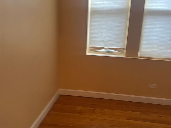 4th image of 8226 S Drexel Ave #3A