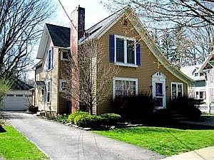 1st image of 119 Park Pl