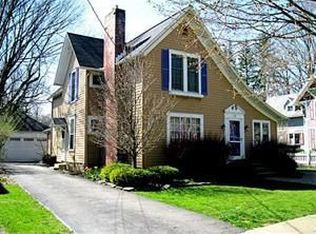 119 Park Pl, East Aurora, NY 14052